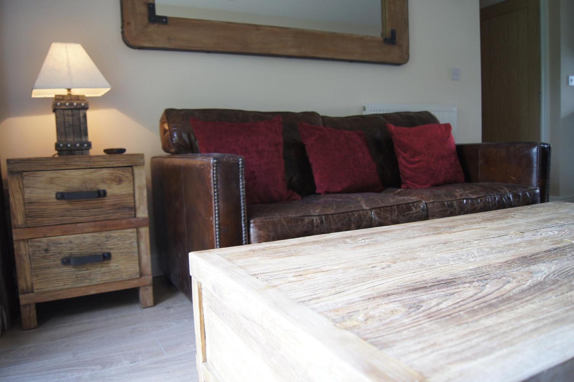 Romneys Apartments & Suites Kendal Habitación foto